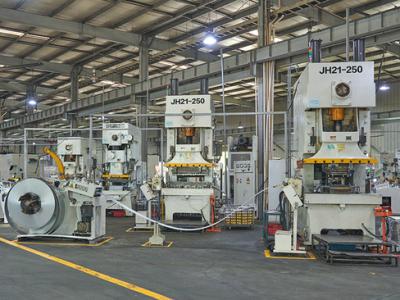 Il ruolo essenziale delle parti metalliche saldate nelle industrie moderne